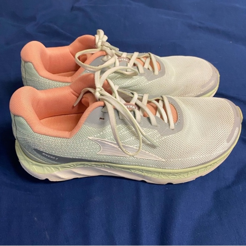 Altra Rivera 2 road running shoes size 7